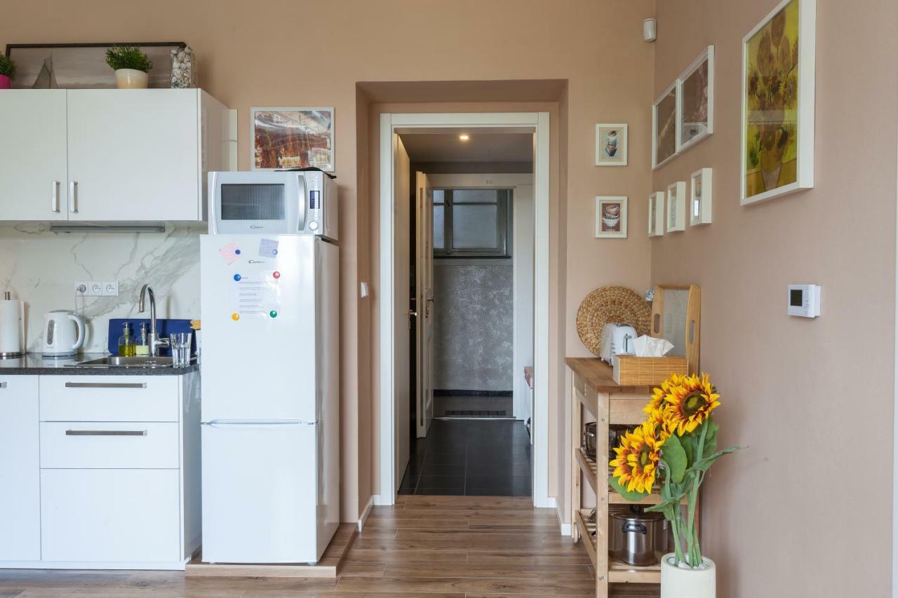 Eliska Apartamento Praga Exterior foto